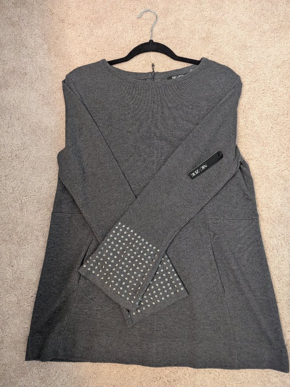 NWT - NIC+ZOE Charcoal Gray Grommet Cuff Knit Tunic Top with Pockets - Size L